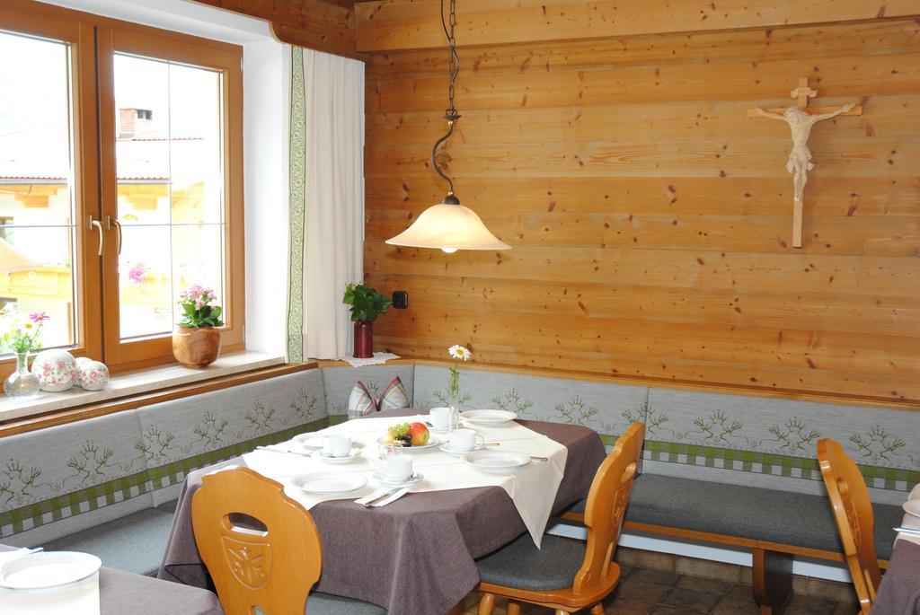 Gaestehaus Pirker Finkenberg Extérieur photo